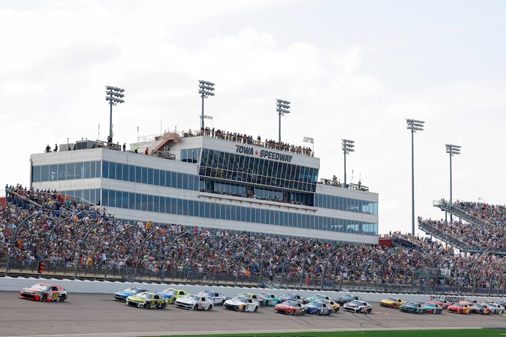 Phoenix Raceway announces NASCAR dates for 2027 season