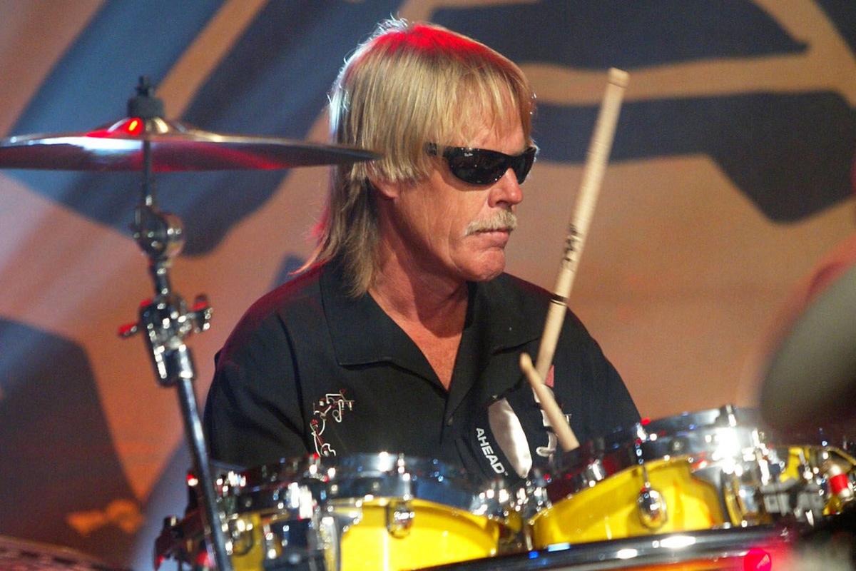 Frank Beard Dies: Rockers React