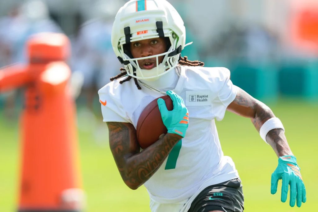 Jeff Hafley explains why Dolphins rookie is atop the depth chart