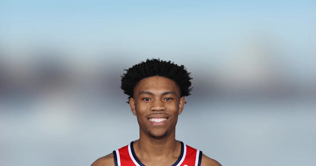 Blazers sign Jaylen Martin to a training camp deal