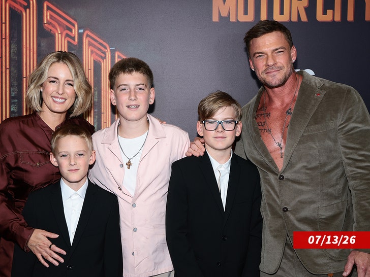 sub-alan-ritchson-catherine-ritchson-getty-1