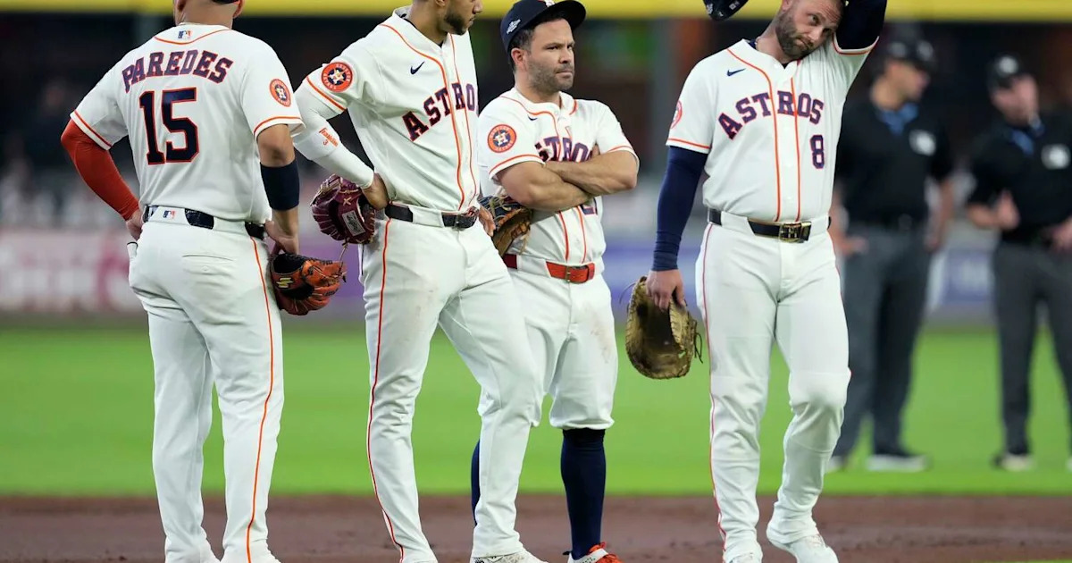 White Sox explain why they asked for replay on Astros’ Jose Altuve’s positioning in Game 1 win