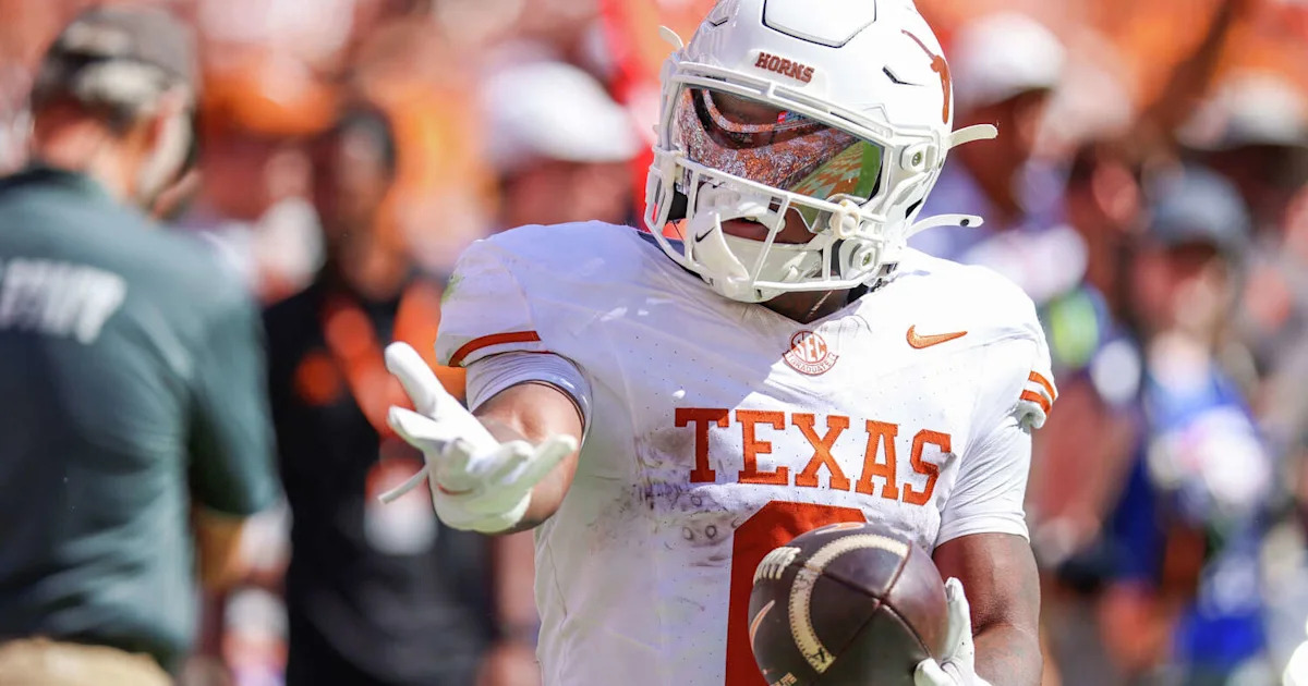 After inappropriate Colin Simmons, Raleek Brown celebrations, Texas AD apologizes to fans