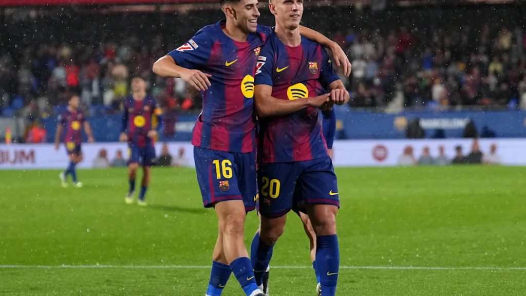 Hansi Flick and Spain coach have different plans for Barcelona midfield duo – report