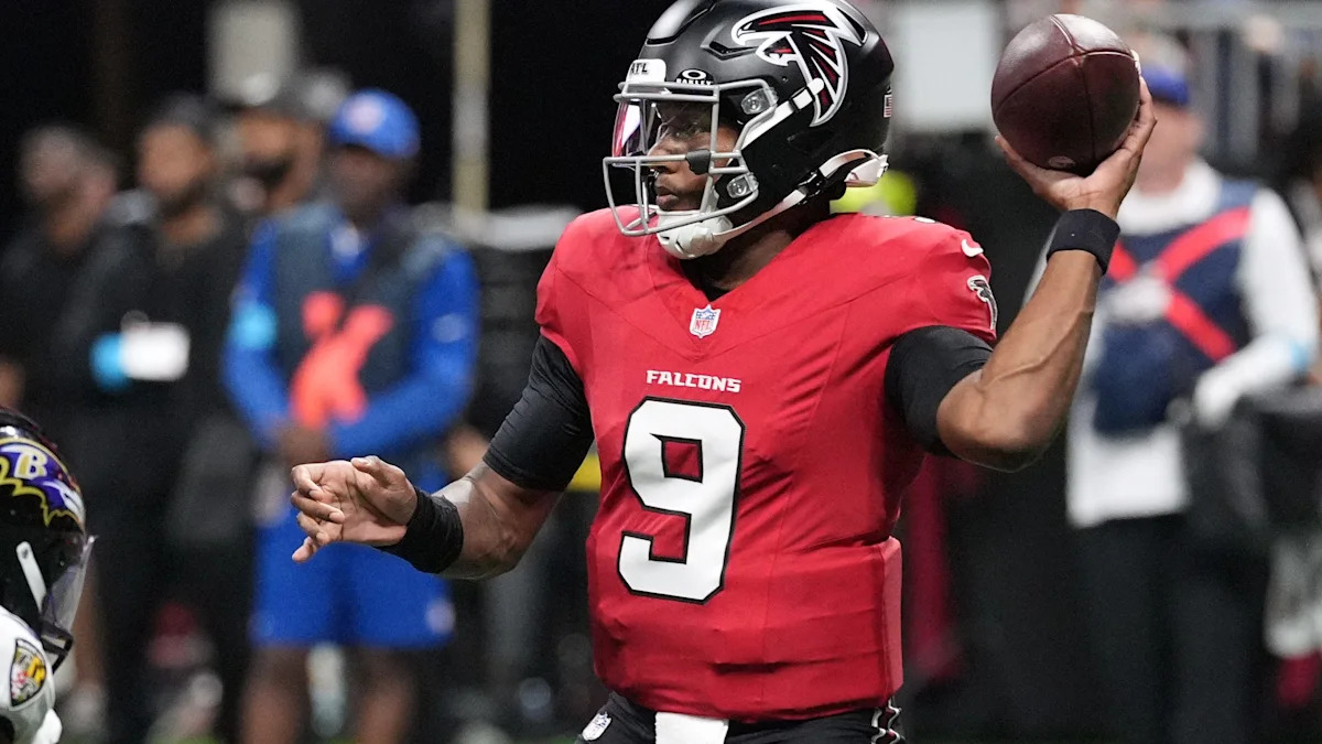 Michael Penix Jr. injury update as Falcons QB exits ‘Sunday Night Football’ following big hit