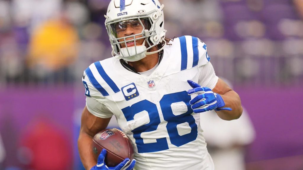 Jonathan Taylor breaks silence on Colts trade rumors amid flurry of moves