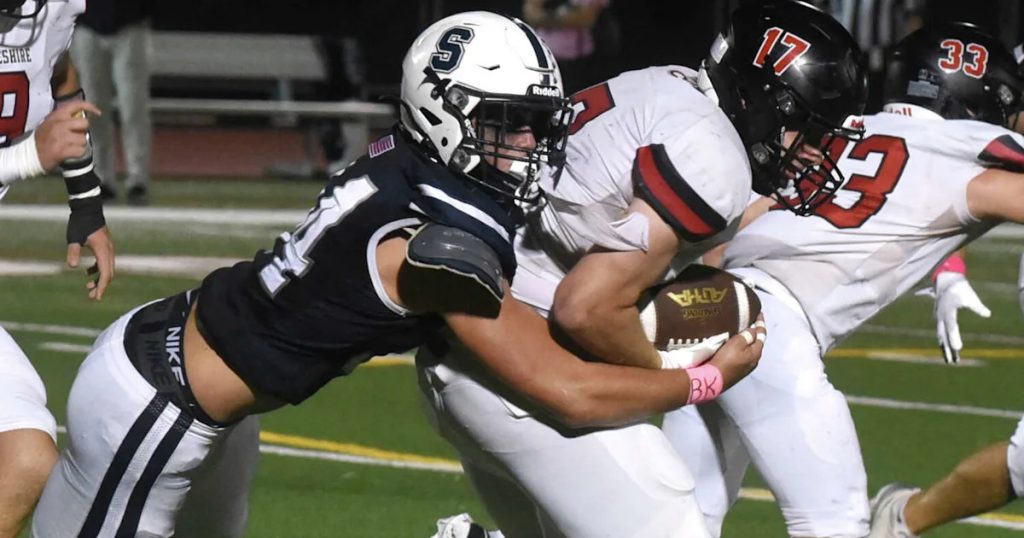Fourth-quarter rally gives No. 7 Staples dramatic win over No. 6 Cheshire