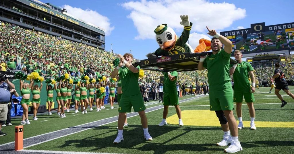 Kirk Herbstreit is convinced Dan Lanning, Oregon are all the way back after huge USC win