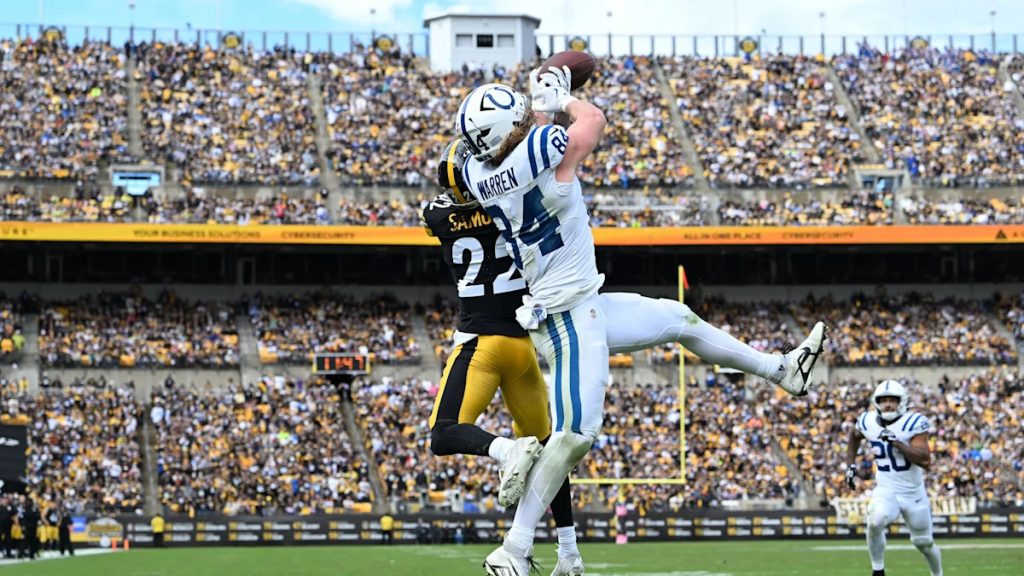 Tyler Warren busy against Steelers in Week 5
