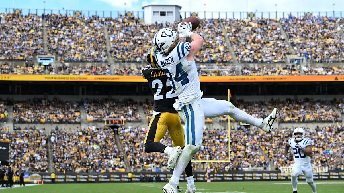 Tyler Warren busy against Steelers in Week 5