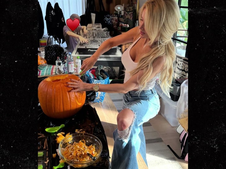 1014-Pumpkin-Pics-2026-Sub1