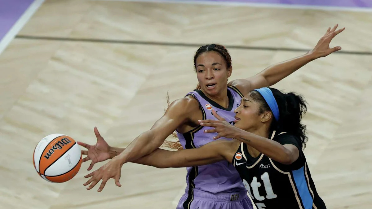 Kiah Stokes limits Angel Reese, lights up from 3 to lead Valkyries past Dream in Game 5