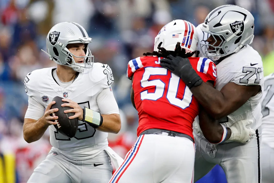Raiders QB Fernando Mendoza makes solid NFL debut in garbage time against Patriots, but Kirk Cousins’ job is safe for now