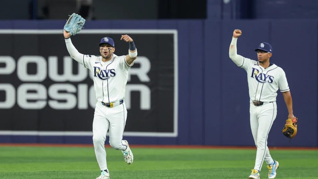 We have another roof-assisted out in the MLB playoffs, this one in favor of the Rays against the Yankees