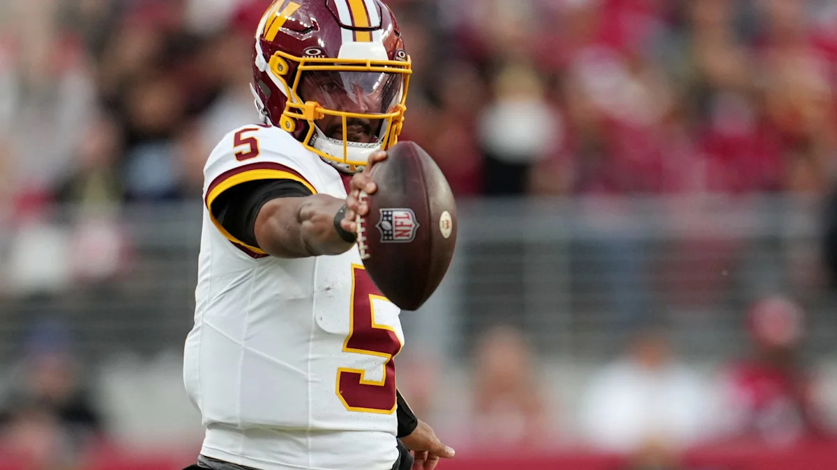 Jayden Daniels passes for 300 yards on Monday night