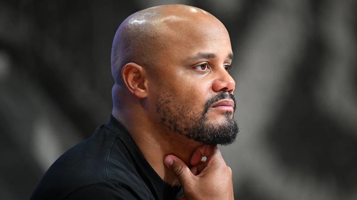 Bayern Munich boss Vincent Kompany might not be back until November 20th
