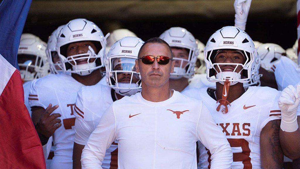 Did Texas use artificial intelligence to call fourth-down play against Florida? Longhorns AD clarifies report